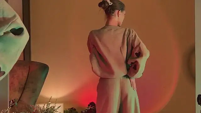 Amanda River online show from 09.14.25