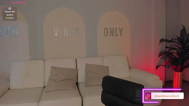 MaddisonCollins online show from 12.18.25