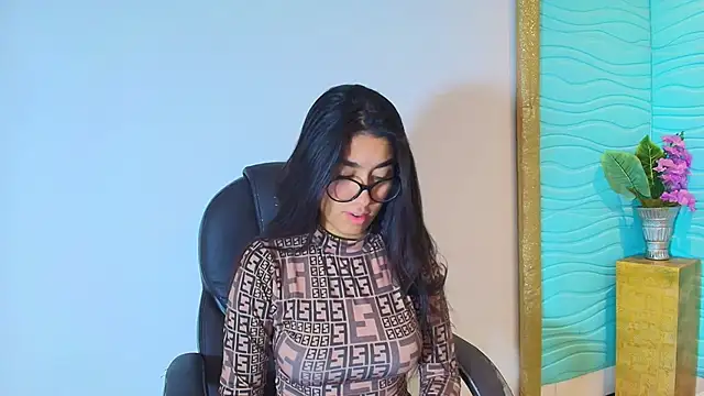 Mia Montess online show from 01.17.26