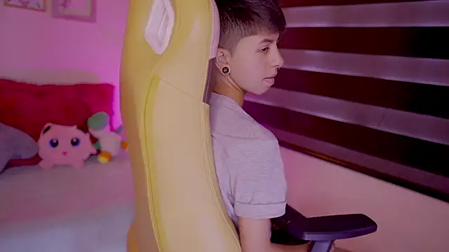 tommy blue online show from 03.21.25