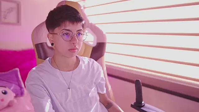 tommy blue online show from 04.14.26