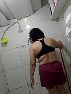 Snapshot of viviksmel chatting on 12.20.25 viviksmel online show from 12.20.25