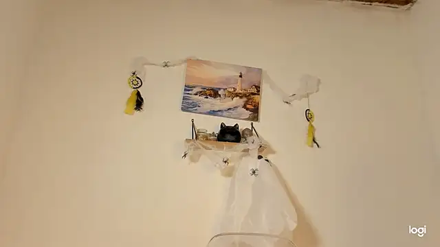 Snapshot of Aprillebony chatting on 10.14.25 Aprillebony online show from 10.14.25