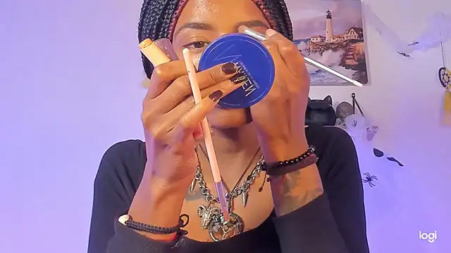 Snapshot of Aprillebony chatting on 10.15.25 Aprillebony online show from 10.15.25