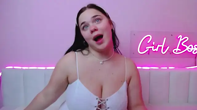 Snapshot of Eliss_Shyyo chatting on 03.22.25 Eliss Shyyo online show from 03.22.25