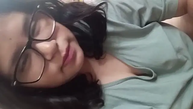 Maferyale online show from 02.23.26