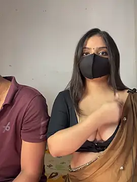 Snapshot of etihotyy chatting on 10.29.25 etihotyy online show from 10.29.25