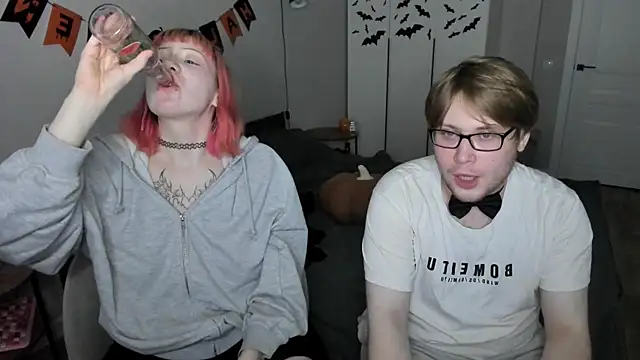 JayMollyy online show from 10.25.25