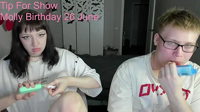 Snapshot of JayMollyy chatting on 06.01.26 JayMollyy online show from 06.01.26
