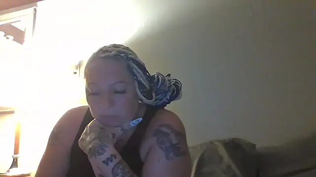 Snapshot of livieblainn chatting on 07.21.26 livieblainn online show from 07.21.26
