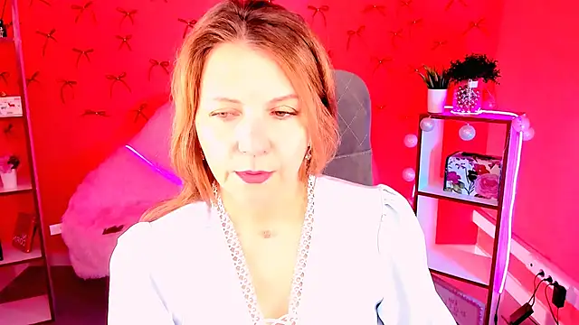 NicoleHitman online show from 03.18.26