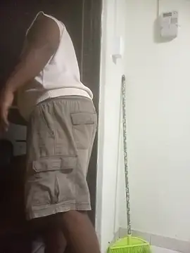 Latte1204 online show from 04.13.26