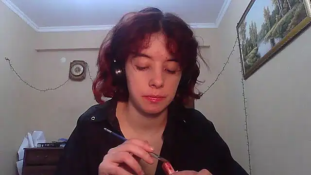 Snapshot of _Amber_Doll_ chatting on 03.17.25 Amber Doll online show from 03.17.25