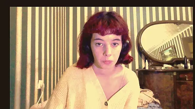 Snapshot of _Amber_Doll_ chatting on 10.06.25 Amber Doll online show from 10.06.25