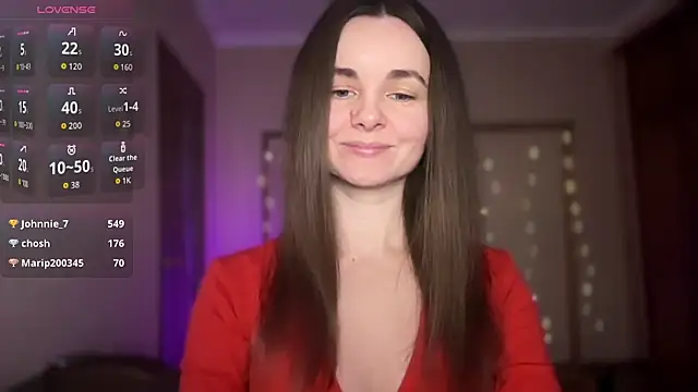 Snapshot of lanaloulou chatting on 12.02.25 lanaloulou online show from 12.02.25