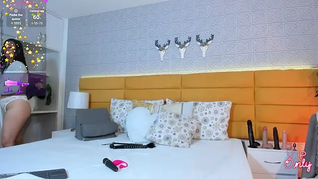 LeilaHiuston online show from 02.22.26