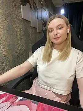 Lina ly online show from 03.12.25