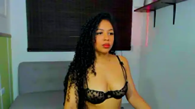 Snapshot of Sasha_rd chatting on 11.24.25 Sasha rd online show from 11.24.25