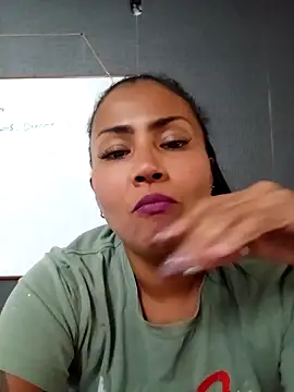 Ariana Rodriguez online show from 03.05.25