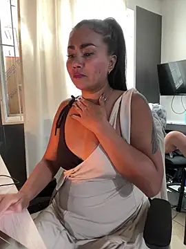 Snapshot of Ariana_Rodriguez chatting on 01.05.26 Ariana Rodriguez online show from 01.05.26