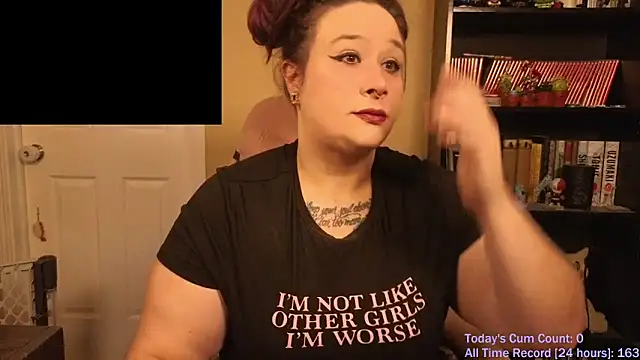 Snapshot of VioletNova chatting on 02.12.26 VioletNova online show from 02.12.26