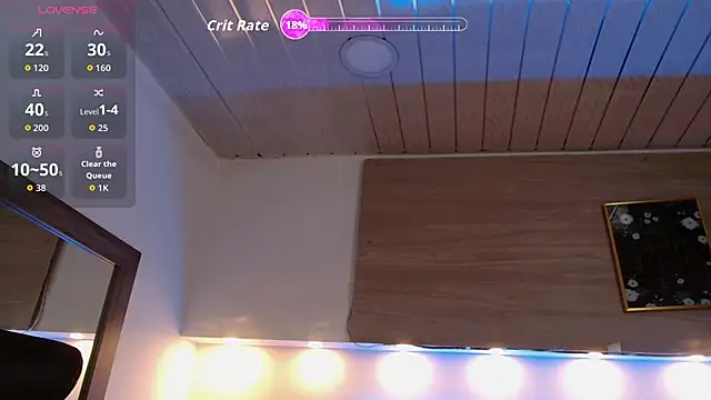 Snapshot of Cristal_Velle chatting on 09.16.25 Cristal Velle online show from 09.16.25