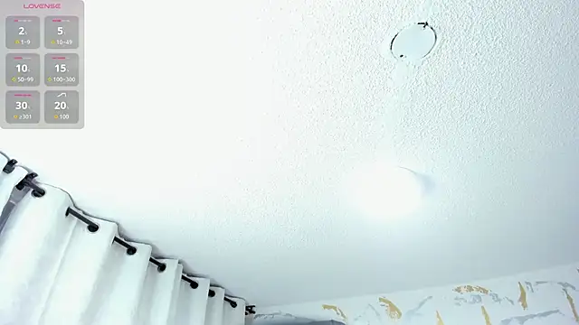 Cristal Velle online show from 12.14.25