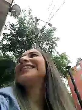 Isabella Varella online show from 03.05.25