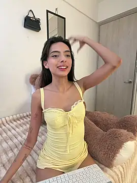 ZaraLuuv online show from 03.13.26