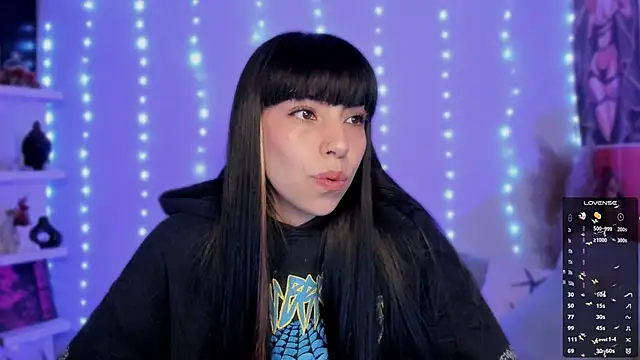 Saraa Desiree online show from 11.29.25