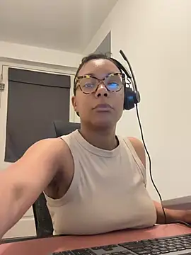 Melia Rayne online show from 04.16.26