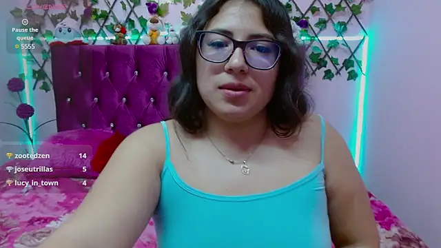 Snapshot of Anny__cute chatting on 03.16.25 Anny cute online show from 03.16.25