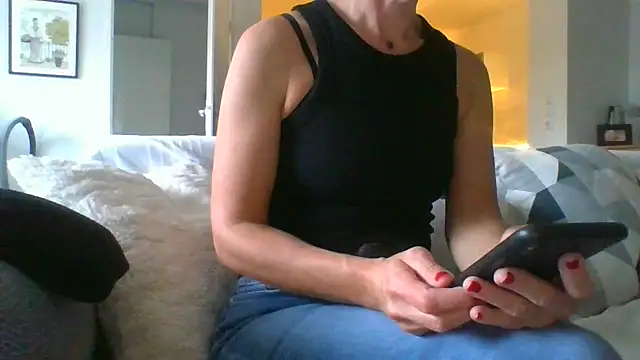 Valentinette online show from 11.06.25