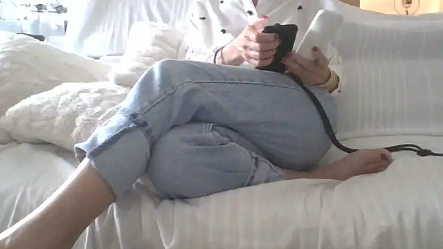 Valentinette online show from 06.04.26