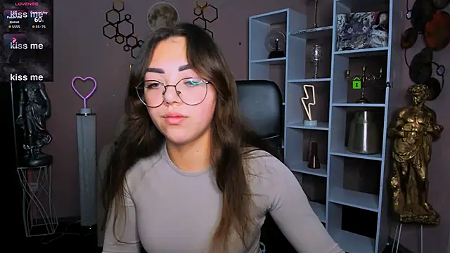 kiki swan online show from 11.21.25