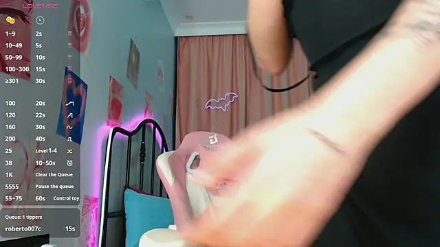 Cassie Scott online show from 10.13.25