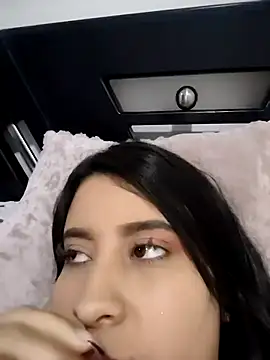 mialorents online show from 10.18.25