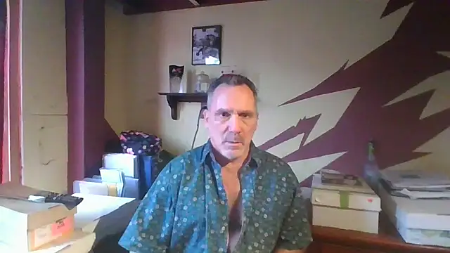 Snapshot of HunkofRock chatting on 02.21.26 HunkofRock online show from 02.21.26