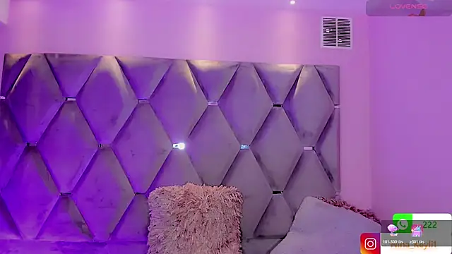 Snapshot of Nina_Keyli chatting on 11.11.25 Nina Keyli online show from 11.11.25