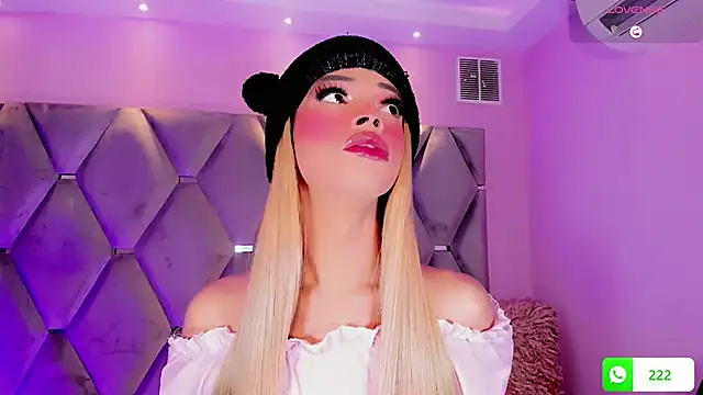 Snapshot of Nina_Keyli chatting on 11.16.25 Nina Keyli online show from 11.16.25