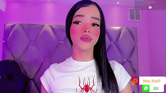 Snapshot of Nina_Keyli chatting on 11.29.25 Nina Keyli online show from 11.29.25