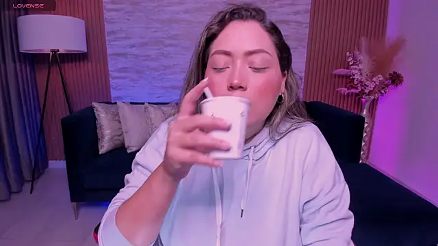 heidy johns online show from 11.04.25