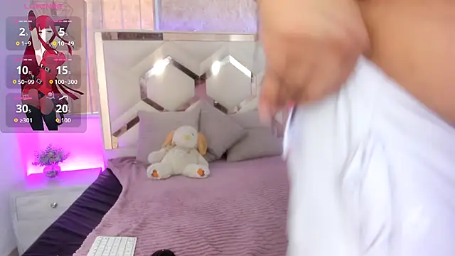 EmilyBrownn  online show from 11.29.25