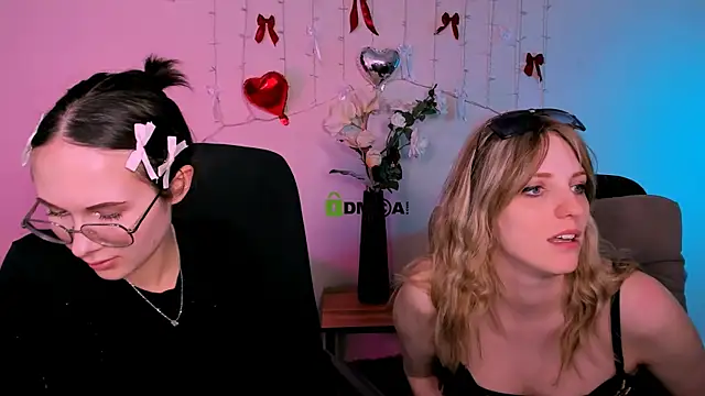 mona cloud online show from 04.13.26