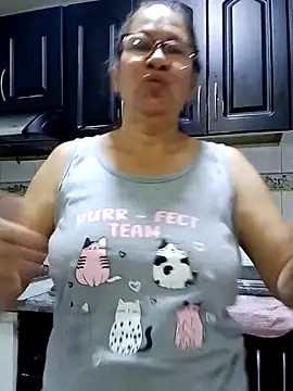 victoria wayne online show from 10.11.25