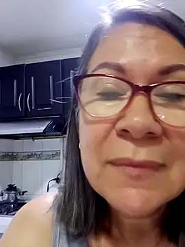 victoria wayne online show from 11.05.25