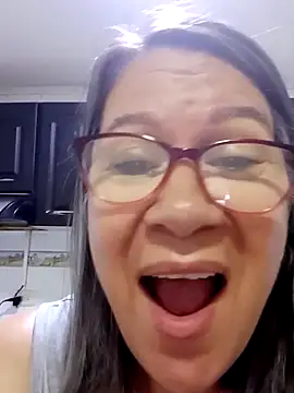 victoria wayne online show from 11.06.25