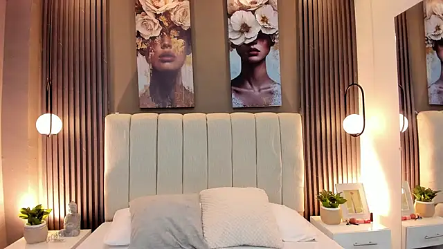 GiannaColling1 online show from 10.30.25