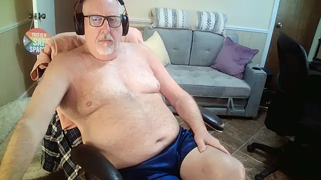 superbearboss online show from 05.07.26