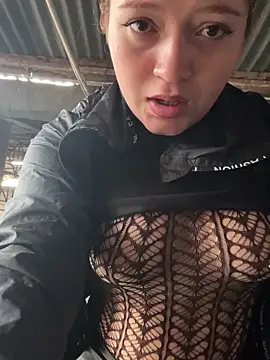 Karina Leon online show from 01.13.26